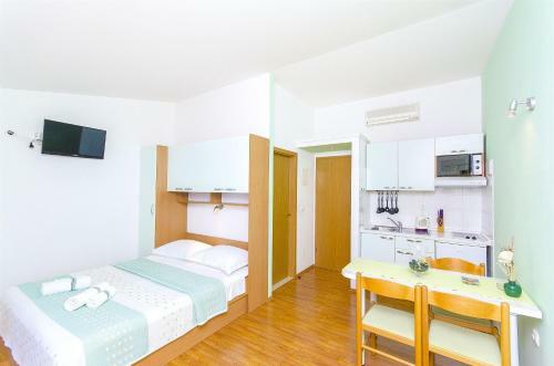 Hostal Apartments Kunac