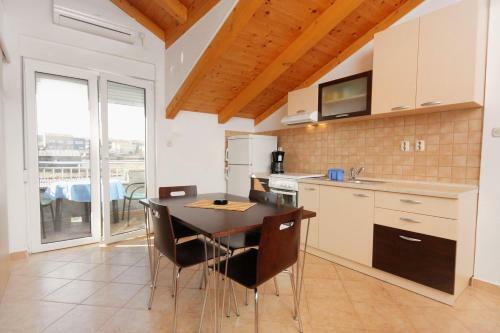Apartment Razanac 5885a