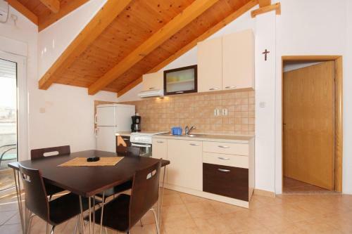 Apartment Razanac 5885a