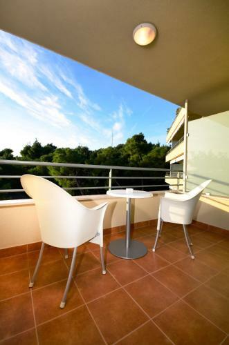 Sunset Apartments