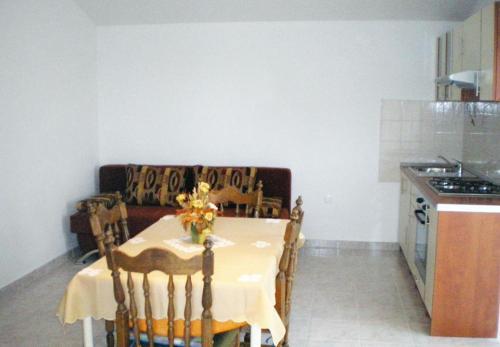 Apartment Privlaka 667b