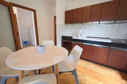 Apartments Jadanec