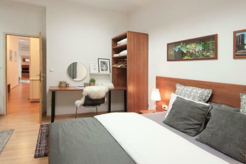 City Lights Apartment