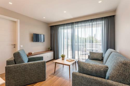 Ringo Apartments