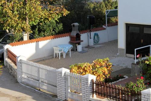 Apartments With A Parking Space Vodice - 5890