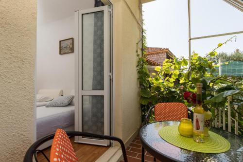 Hostal Guest House Bradas