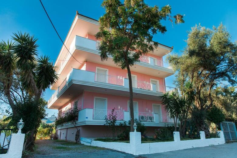 Hotel Cosmopol Studios