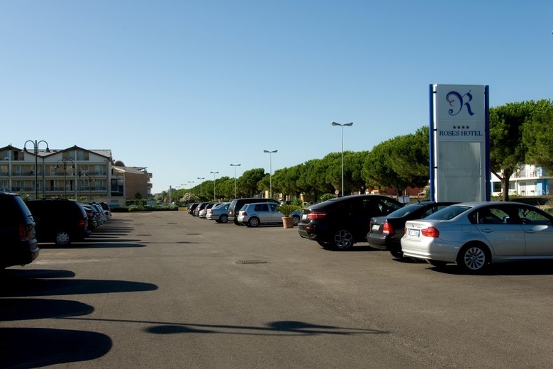 Roses Hotel