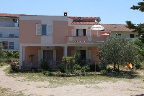Apartment Novalja 6490c