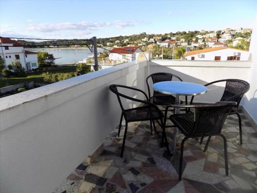 Apartment Lopar 10