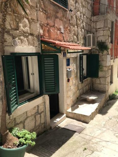Hostal Guesthouse Luna