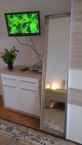 Hostal Rooms Krni?