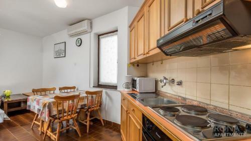 Rona Apartment Josip