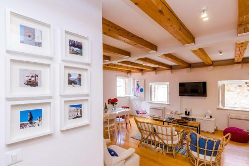 Apartment Domino 18