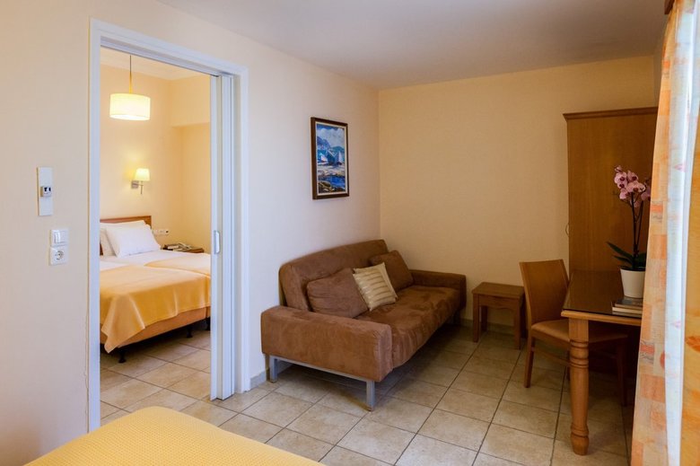 Pantheon City Hotel