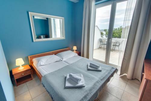 B&B Galija