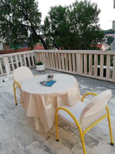Hostal Rooms Radic