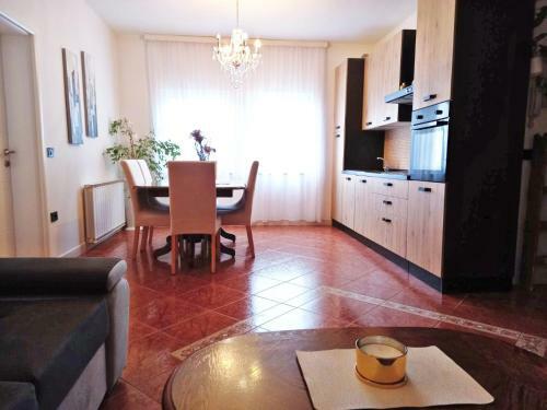 Spacious Apartment Angelina - Partly Renovated 2022