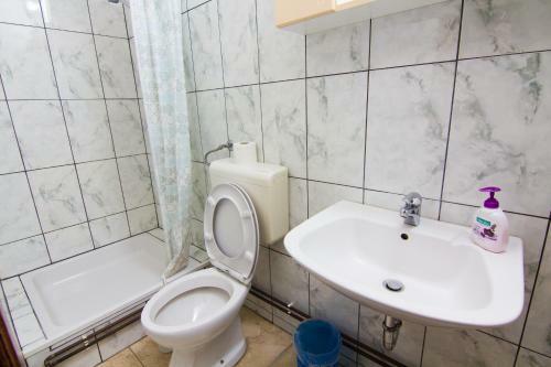 Hostal Apartmani ?u?i?