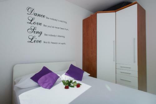 Lora Apartment