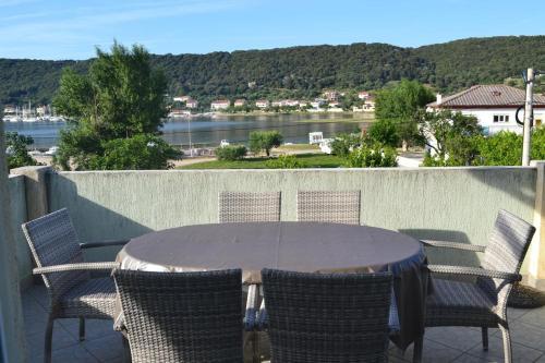 Apartment Supetarska Draga - Donja 2019a