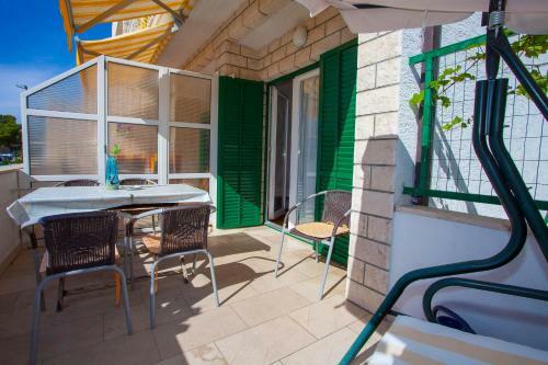 Apartments Villa Jarak