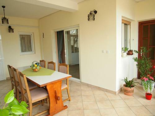 Hostal Apartment Nima Orebic
