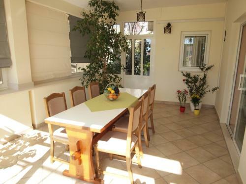 Hostal Apartment Nima Orebic