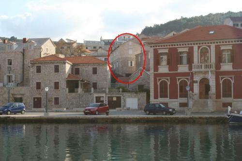 Apartments By The Sea Pucisca (brac) - 2942