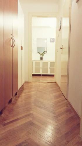 Apartment Twins