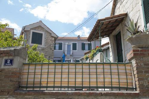Apartment Pina