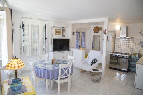 Apartment Pina