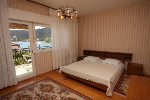 Apartment Vinisce 4892a