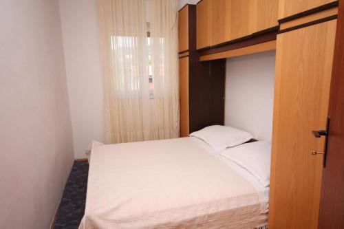 Apartment Vinisce 4892a