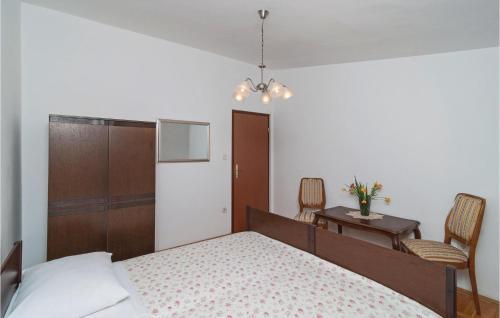 Apartment Podstrana 01