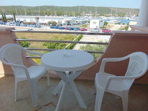 Bed & Breakfast Pansion Kardum