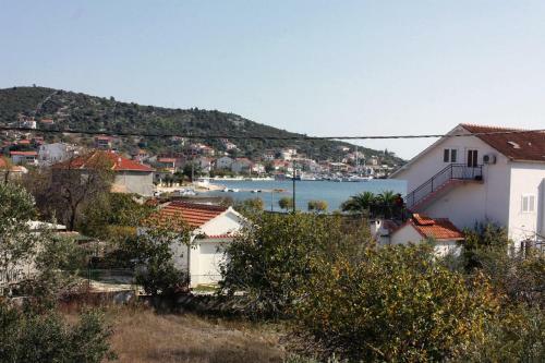Apartments By The Sea Vinisce (trogir) - 5229