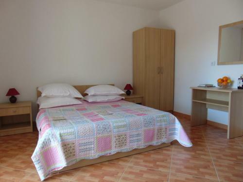 Apartamentos Studios Ravli? Marija