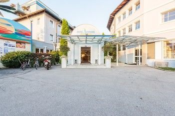 Hotel Paradies
