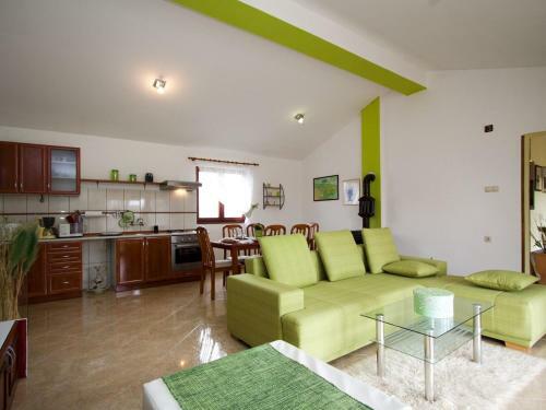 Apartment Paola 2