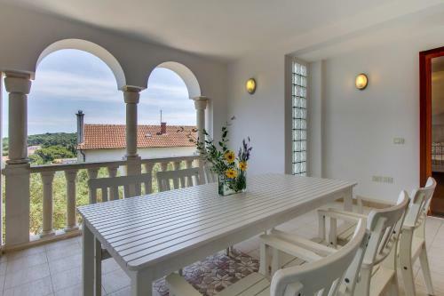 Hostal Guesthouse Alma