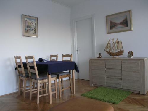 Apartment Bauer Miramarska 15a