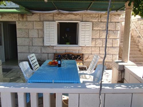 Apartments Lumbarda Beach