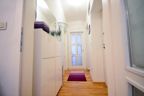 Central Palace Apartment