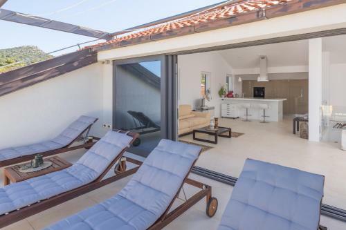 Maki Exclusive Apartments