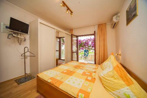 Apartments Galic