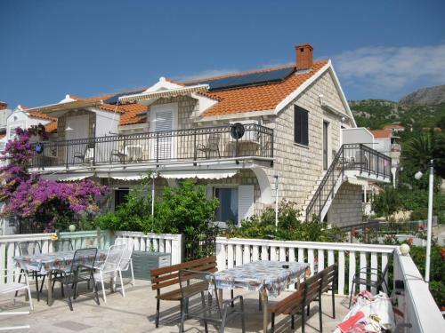 Apartments Galic