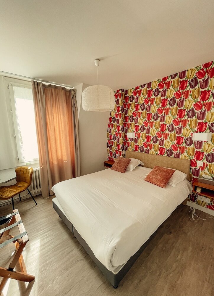 Garden Hotel