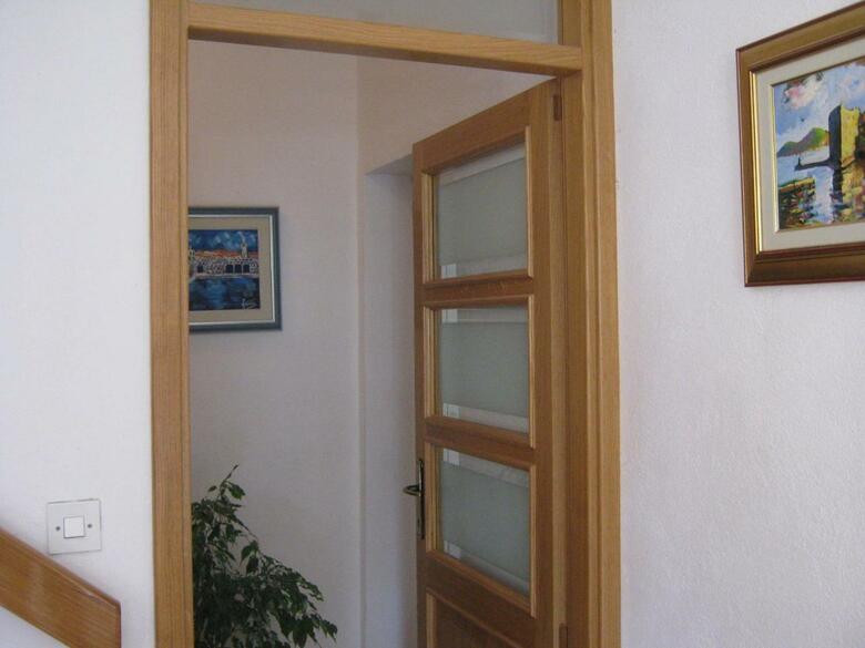 Apartments And Rooms Artemida