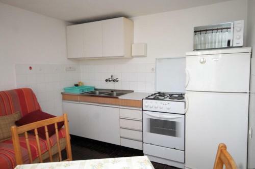 Apartment Ugljan 8404a